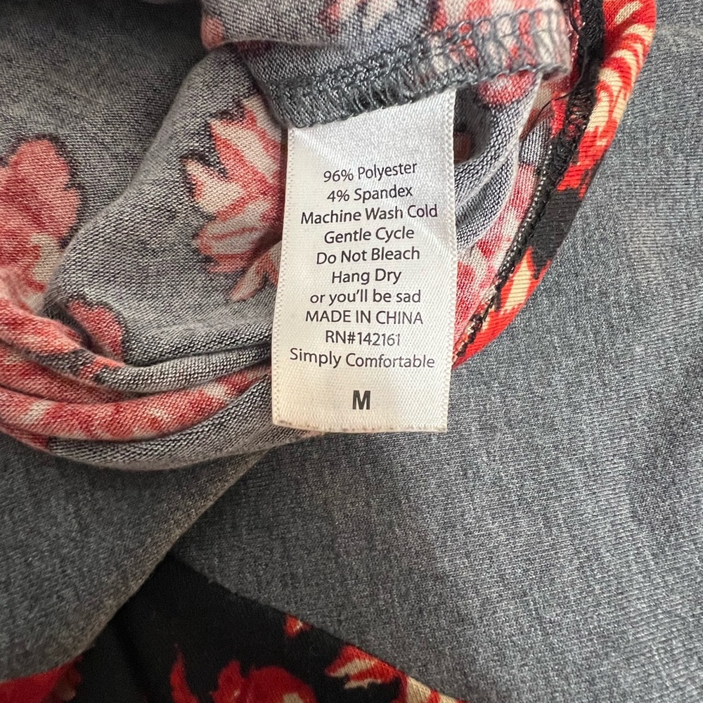 LuLaRoe Randy - Picture 4 of 5